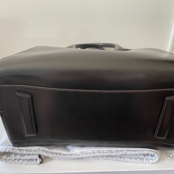 GIVENCHY Dark Brown Medium Antigona Bag - Picture 5 of 16